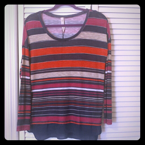 Long sleeve top - Picture 1 of 4